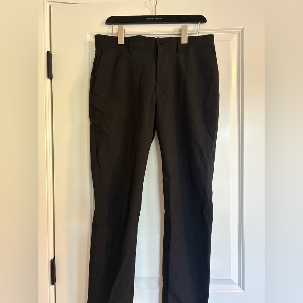 Banana Republic Men's Dress Pants slim fit  - Black
